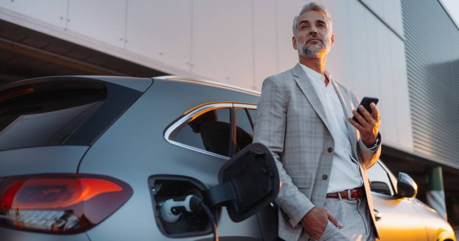 Best Electric Cars for Retirees to Consider in 2026